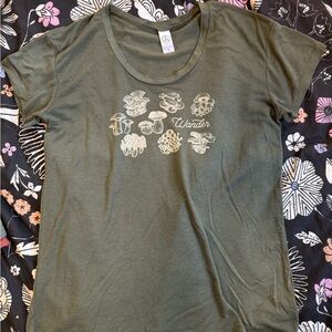 Wander Forest Green Mushroom Tee